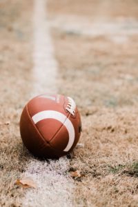 Hulu + Live TV TV Spot, 'Football All Season Long' Song by Derek Minor,  Nyron Juane, Canon 